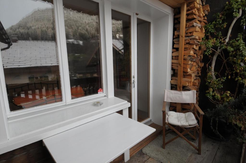 Bnb Hasatrog Jenaz Экстерьер фото
