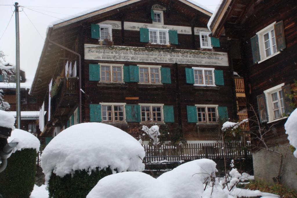Bnb Hasatrog Jenaz Экстерьер фото