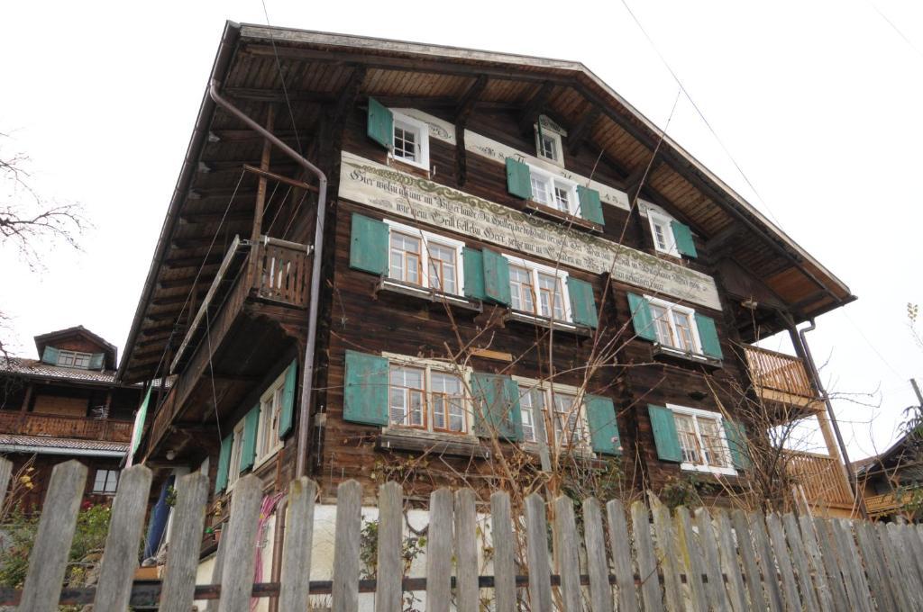 Bnb Hasatrog Jenaz Экстерьер фото
